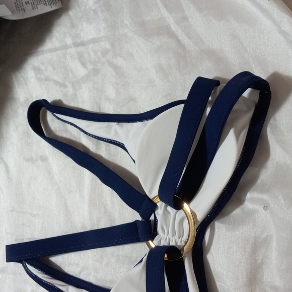 Bikini Swimsuit Top Navy Gold Ring Strap-Back 1-Piece M Removable Pads New - Picture 4 of 5